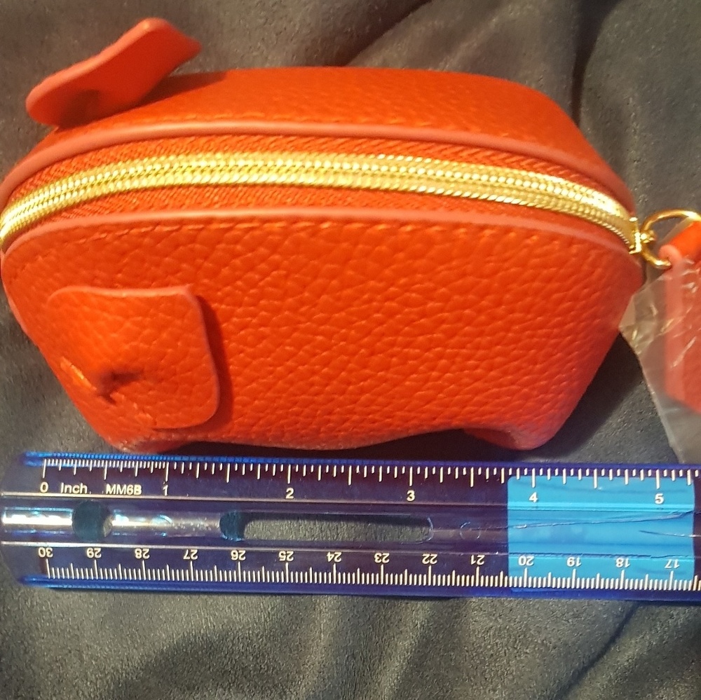 Estee Lauder Mini Pouch